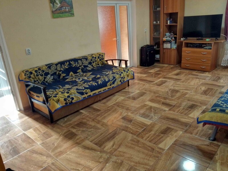 Cornatelu, sat Bolovani, Dambovita, 44 km de Bucuresti, vila noua, comis. 0
