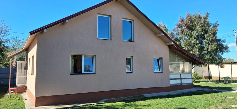 Cornatelu, sat Bolovani, Dambovita, 44 km de Bucuresti, vila noua, comis. 0