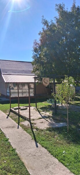 Cornatelu, sat Bolovani, Dambovita, 44 km de Bucuresti, vila noua, comis. 0