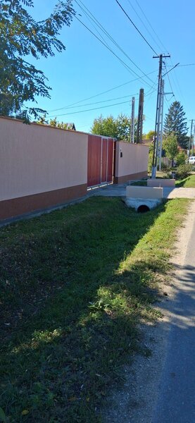Cornatelu, sat Bolovani, Dambovita, 44 km de Bucuresti, vila noua, comis. 0